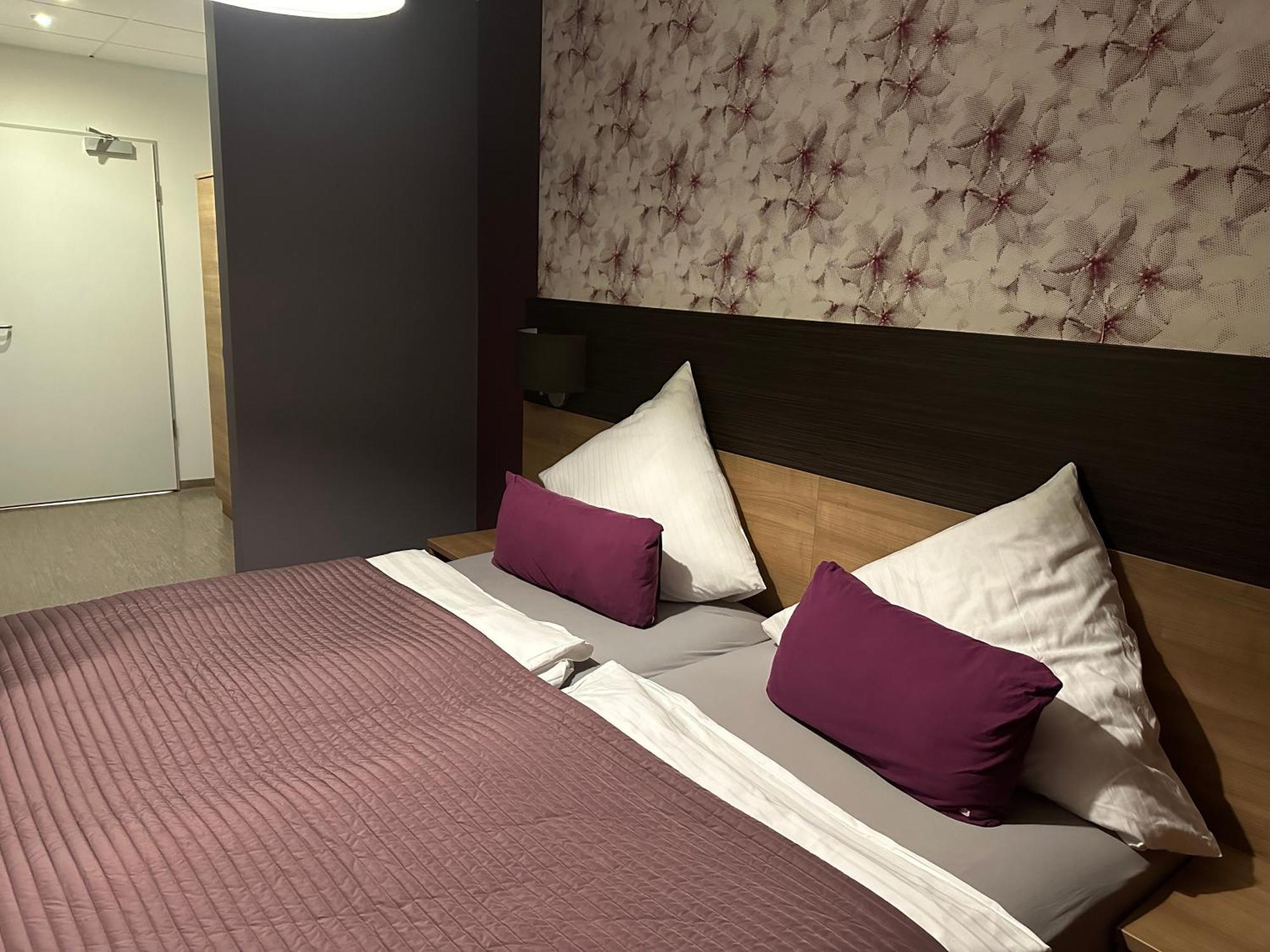 Hotel Efcannos Vechelde Екстер'єр фото